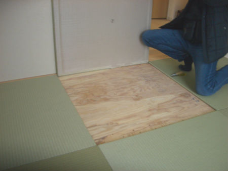 琉球畳の下地検査